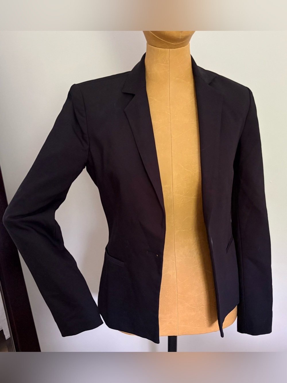 ZARA BASIC Black Blazer with Cream Polka-Dot Lining (XS)